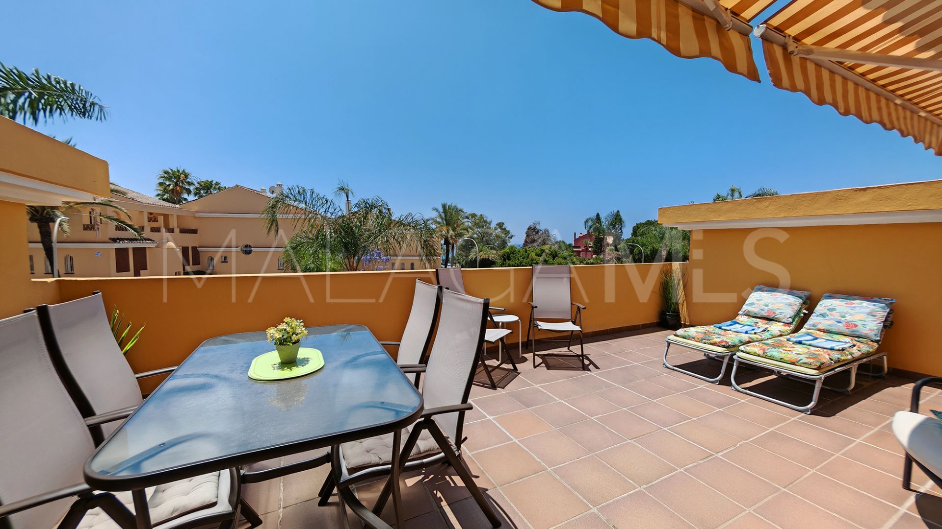 Lägenhet for sale in Elviria