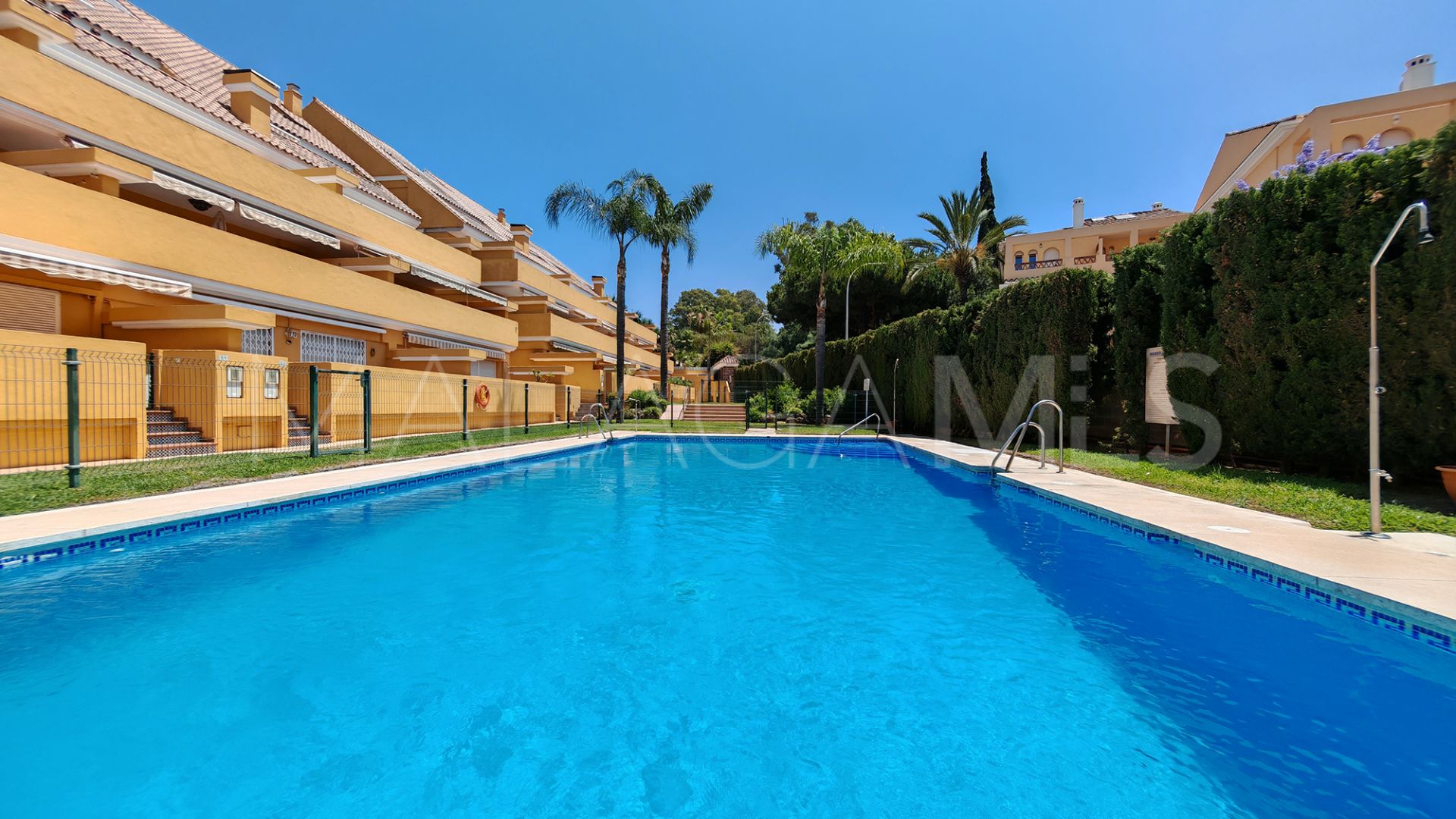 Lägenhet for sale in Elviria