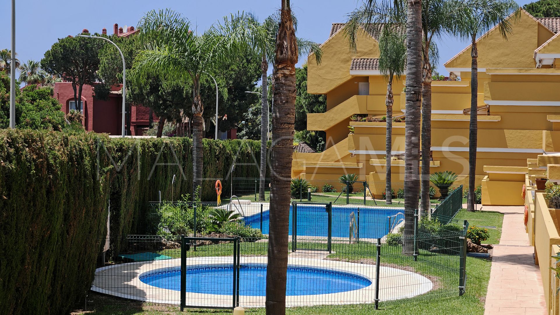 Lägenhet for sale in Elviria