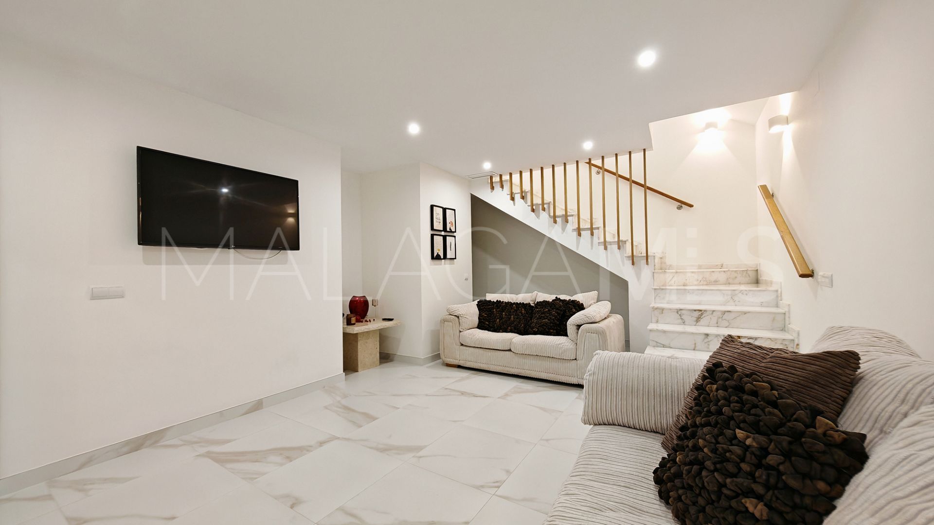 Villa for sale in La Cala Golf Resort with 4 bedrooms
