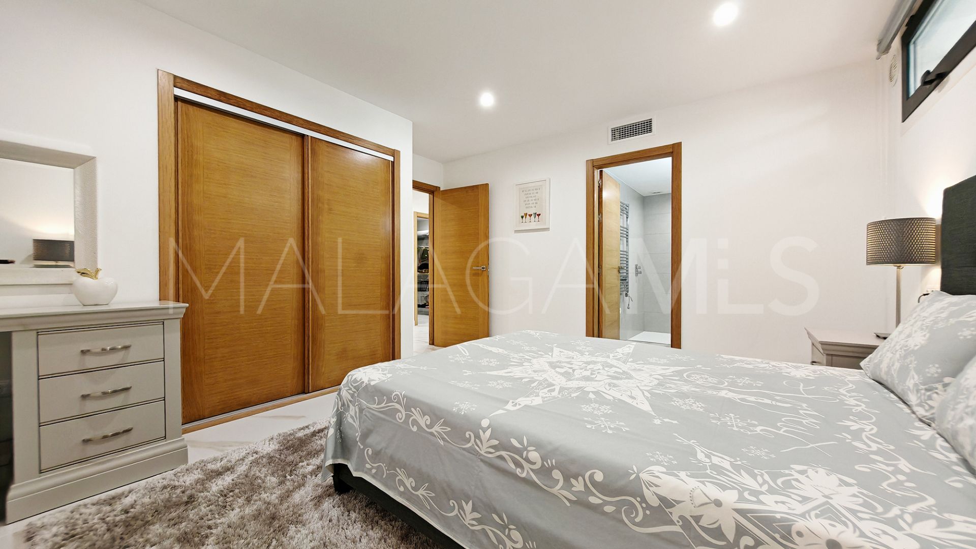Villa for sale in La Cala Golf Resort with 4 bedrooms