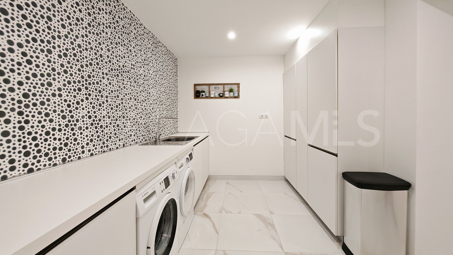 Villa for sale in La Cala Golf Resort with 4 bedrooms