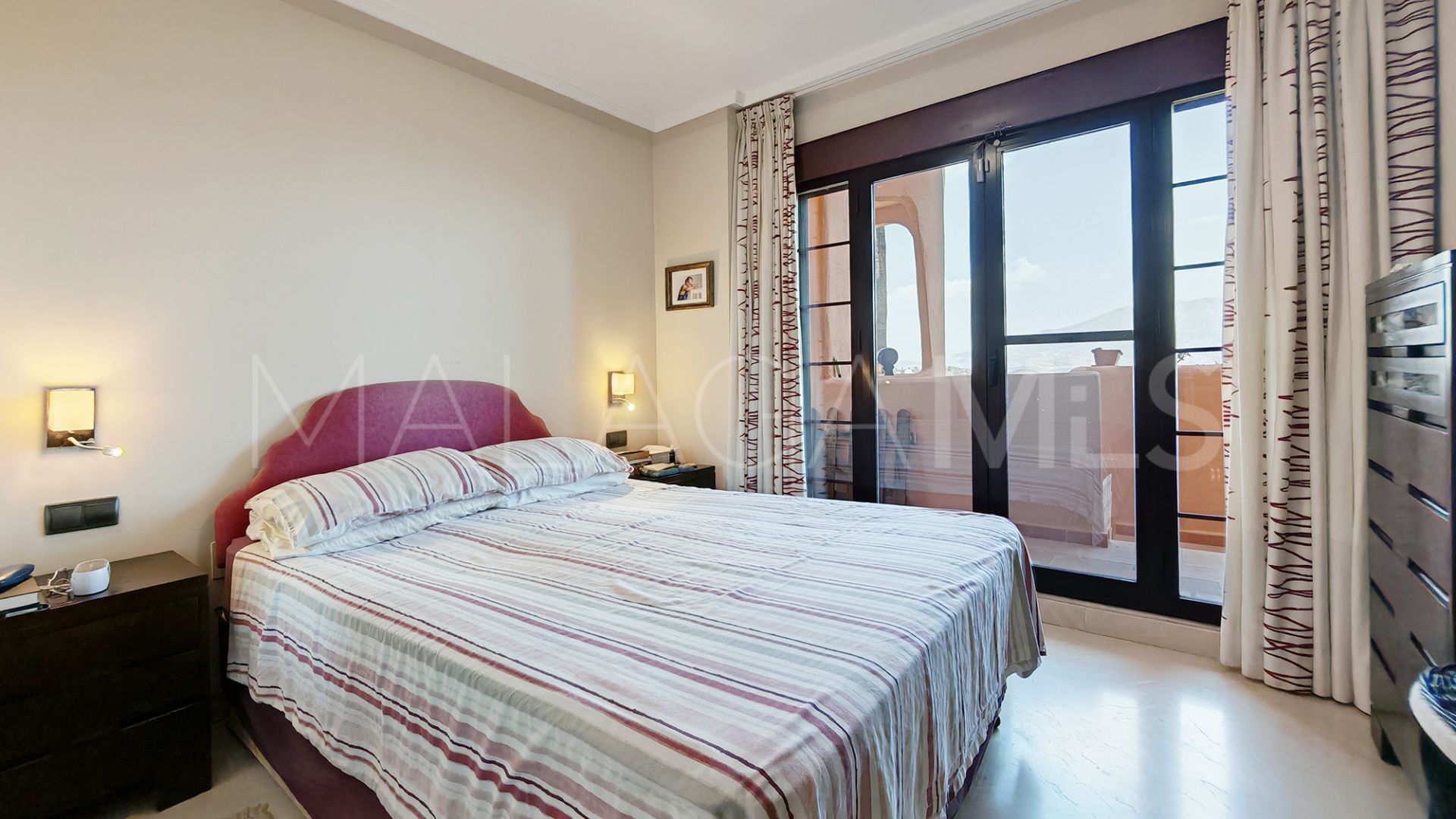 Apartamento planta baja for sale in El Soto de Marbella de 2 bedrooms