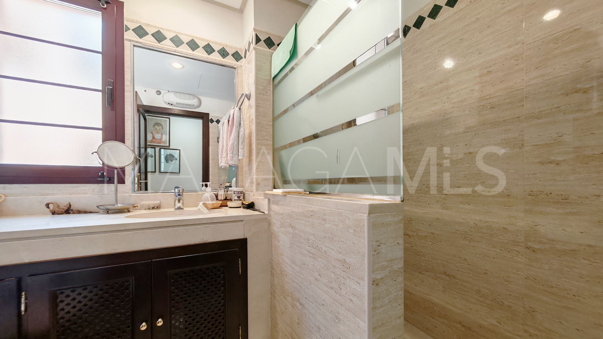 Apartamento planta baja for sale in El Soto de Marbella de 2 bedrooms
