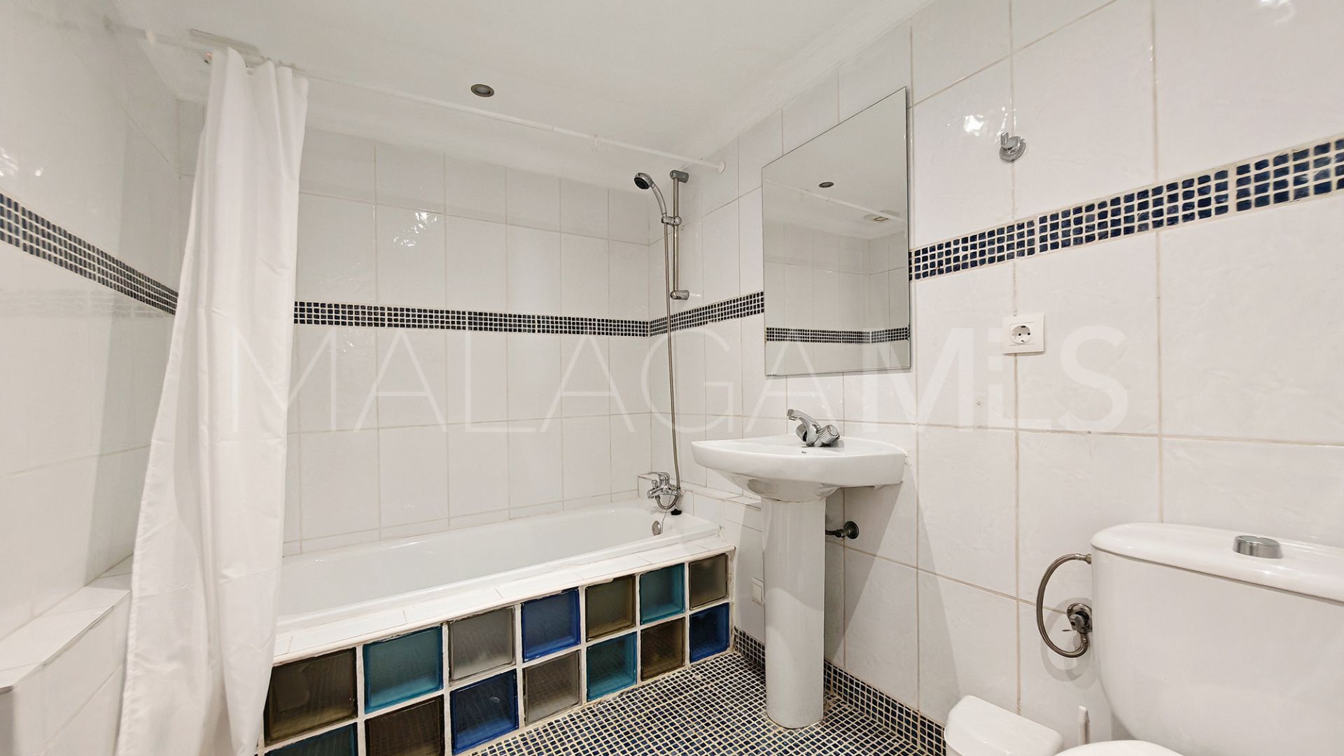 Radhus for sale in Calahonda