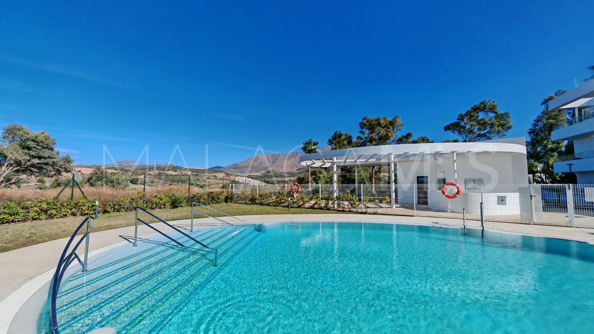 Lägenhet for sale in Estepona