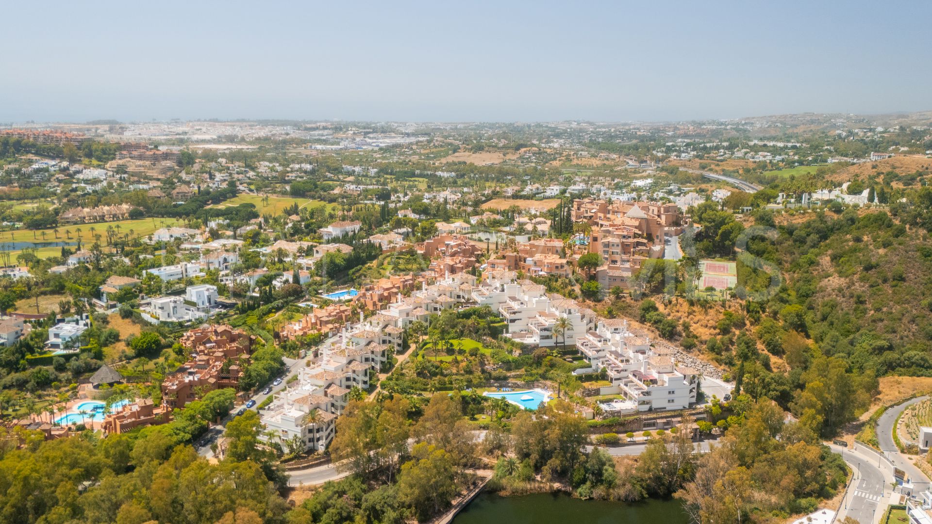 Lägenhet for sale in Nueva Andalucia