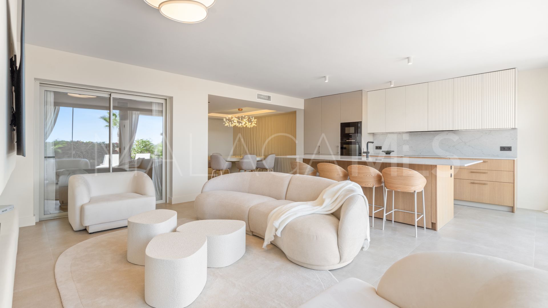 Lägenhet for sale in Nueva Andalucia