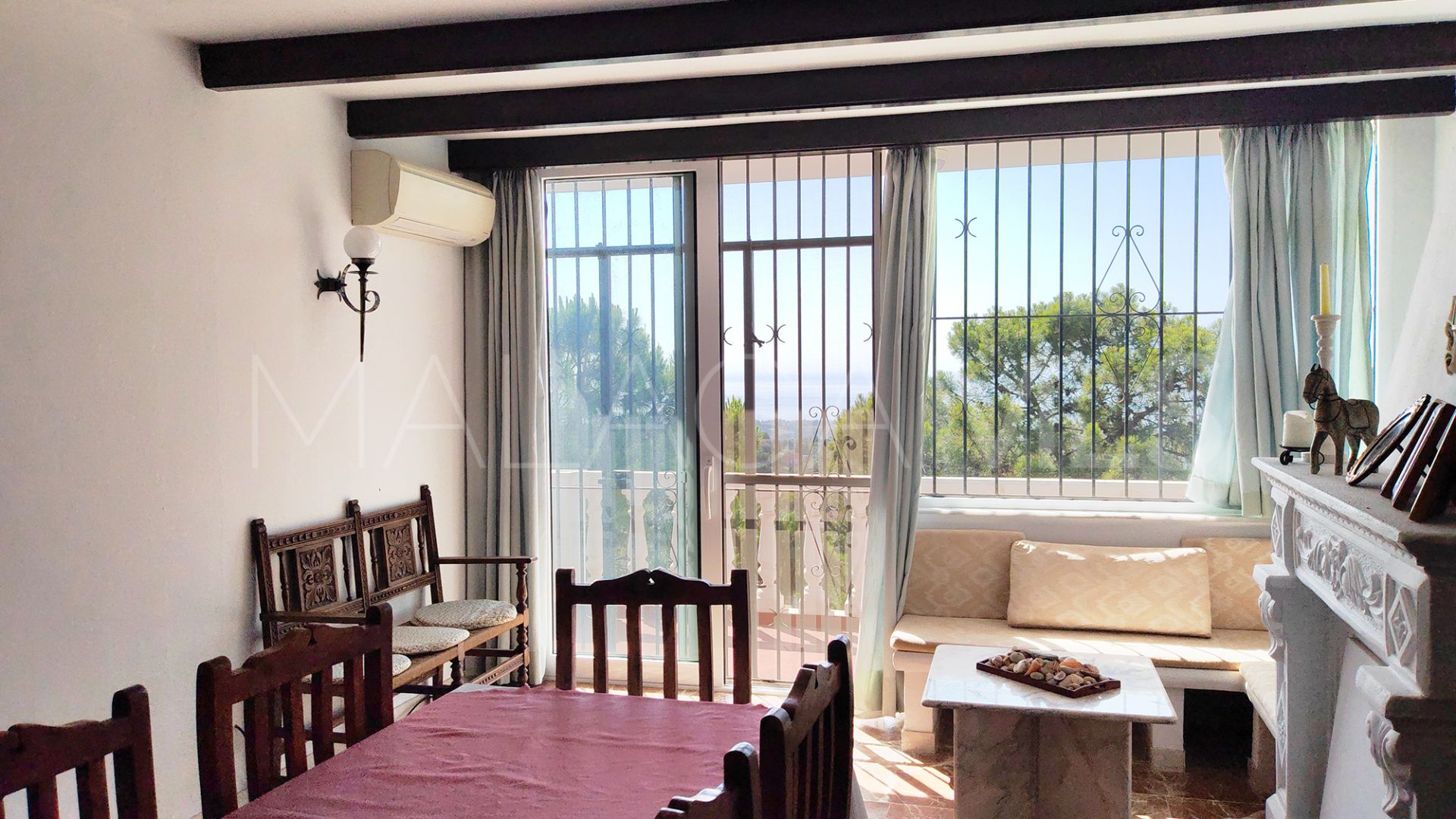 Villa for sale in Estepona