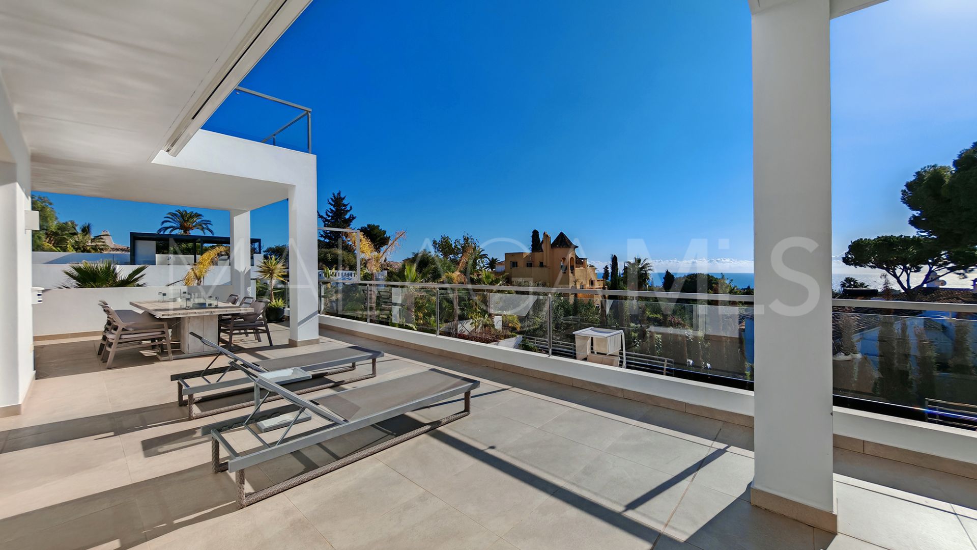 For sale 6 bedrooms villa in El Rosario