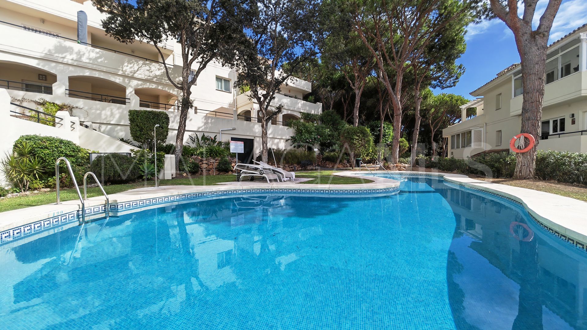 3 bedrooms Cabopino ground floor apartment for sale