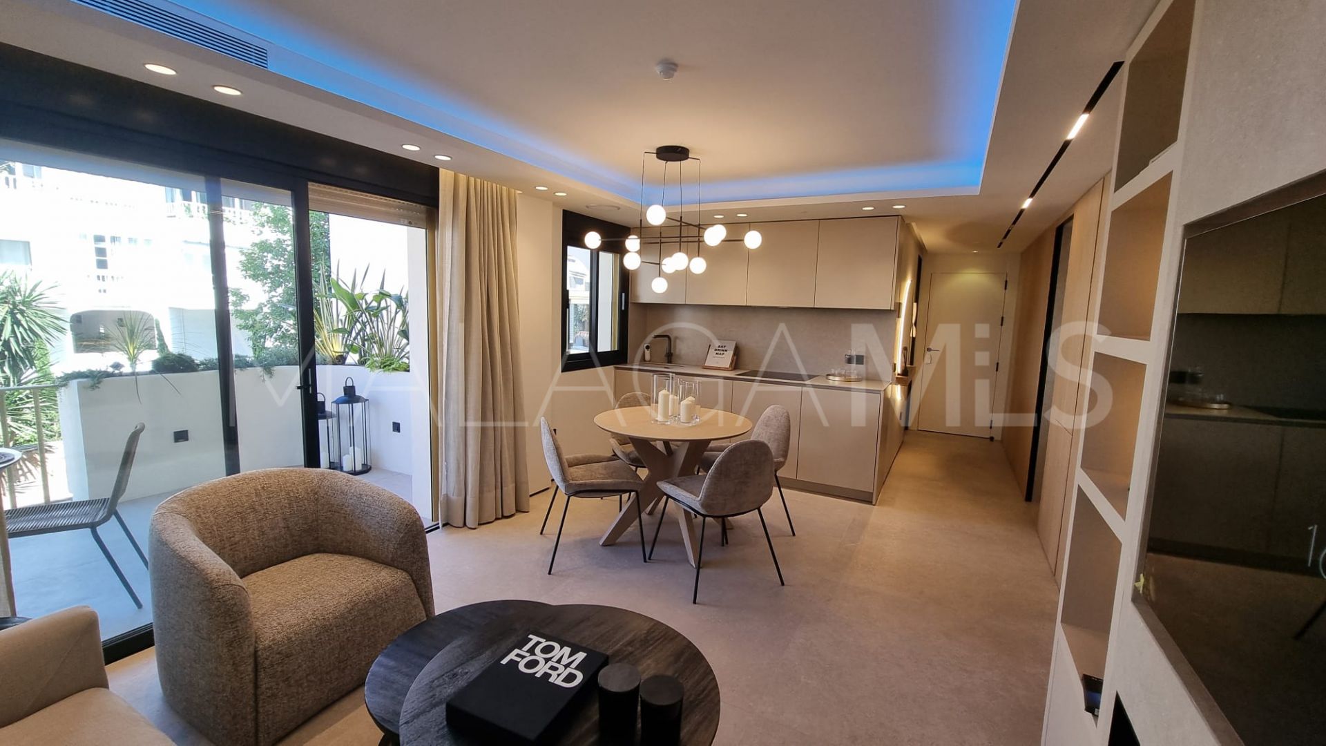 Wohnung for sale in Marbella - Puerto Banus