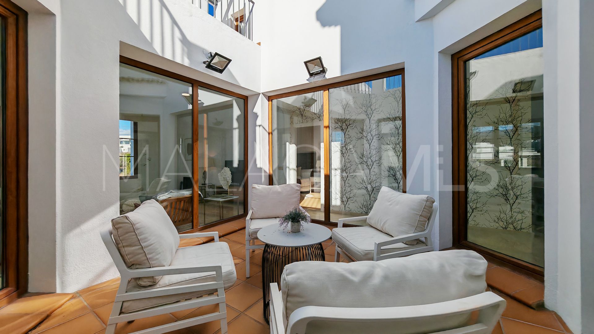 Villa for sale in Estepona