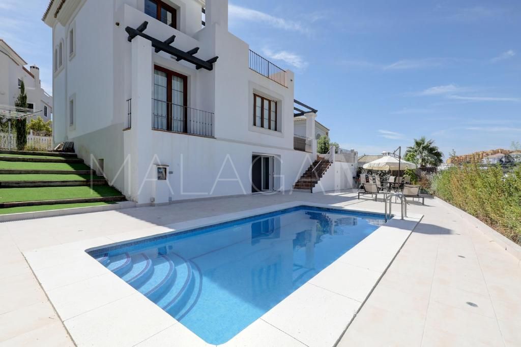 Villa for sale in Estepona