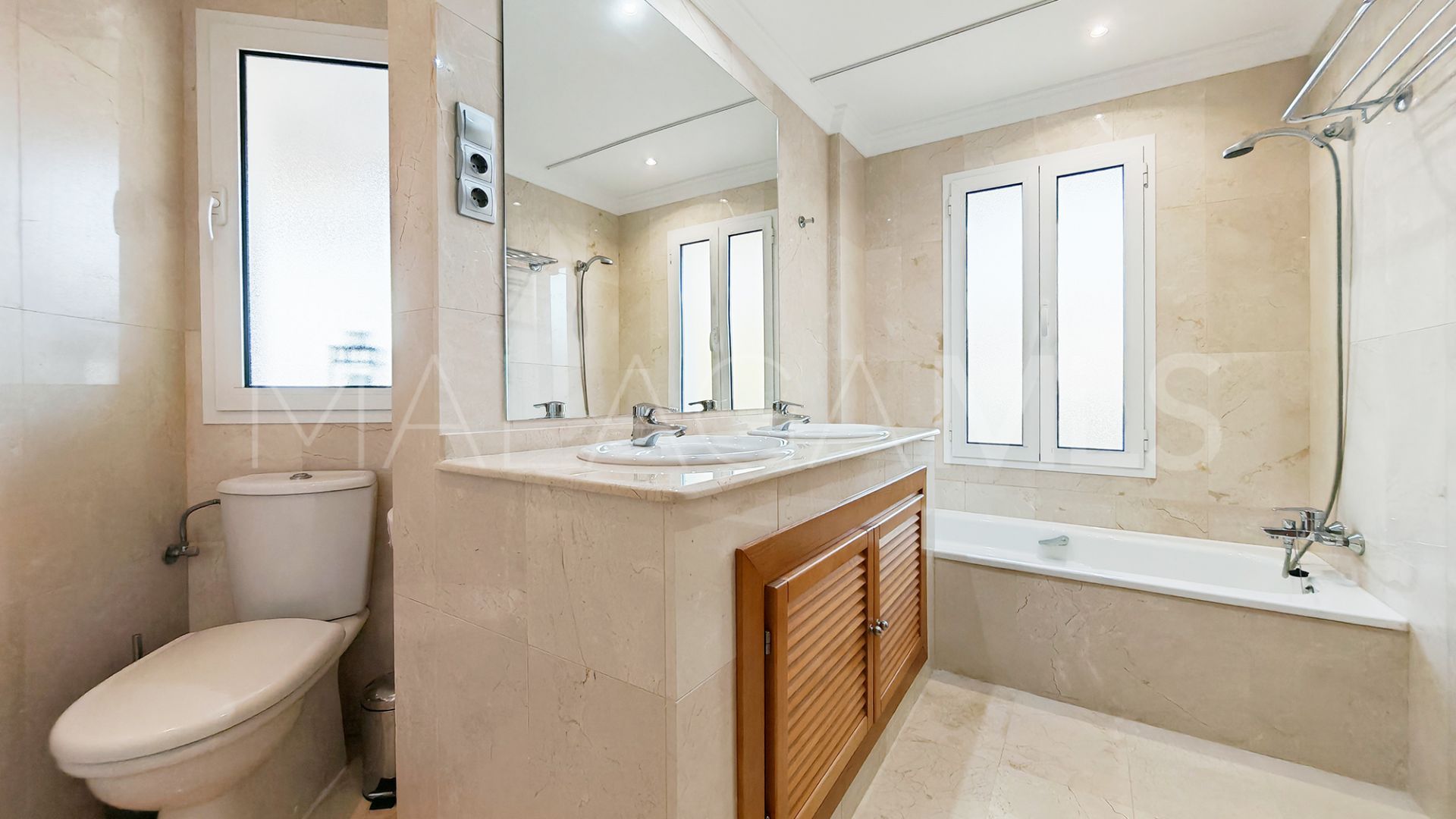 Wohnung for sale in Nueva Andalucia