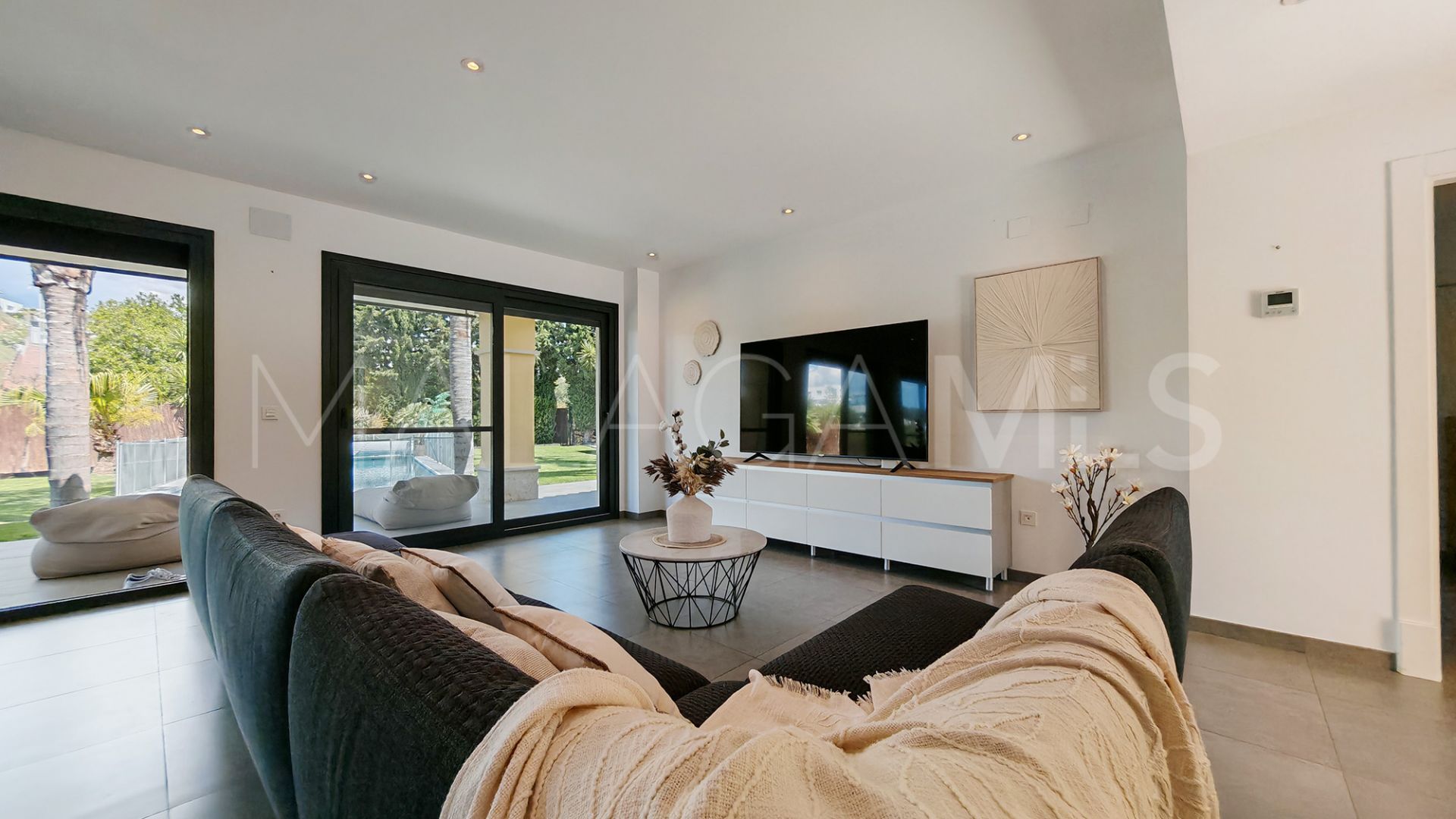 For sale Santa Clara villa with 4 bedrooms