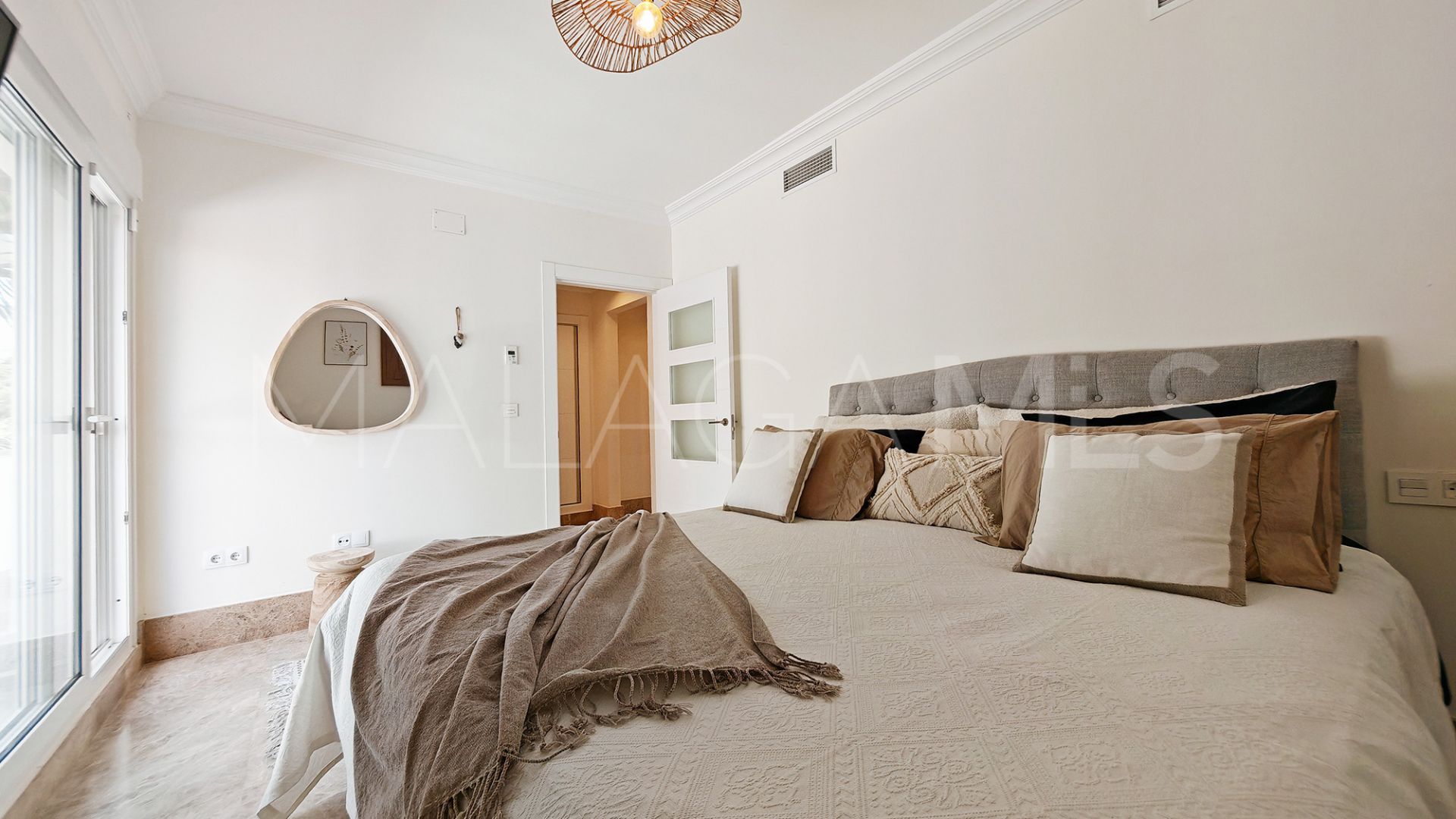 For sale Santa Clara villa with 4 bedrooms