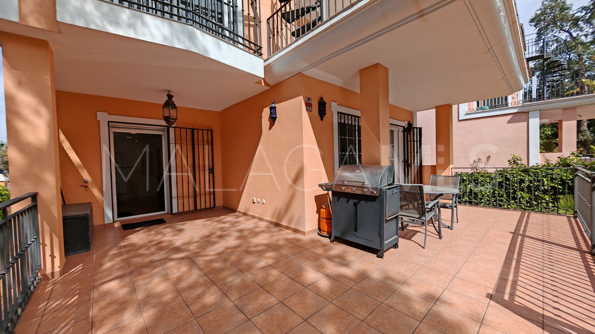 For sale 5 bedrooms house in Las Chapas