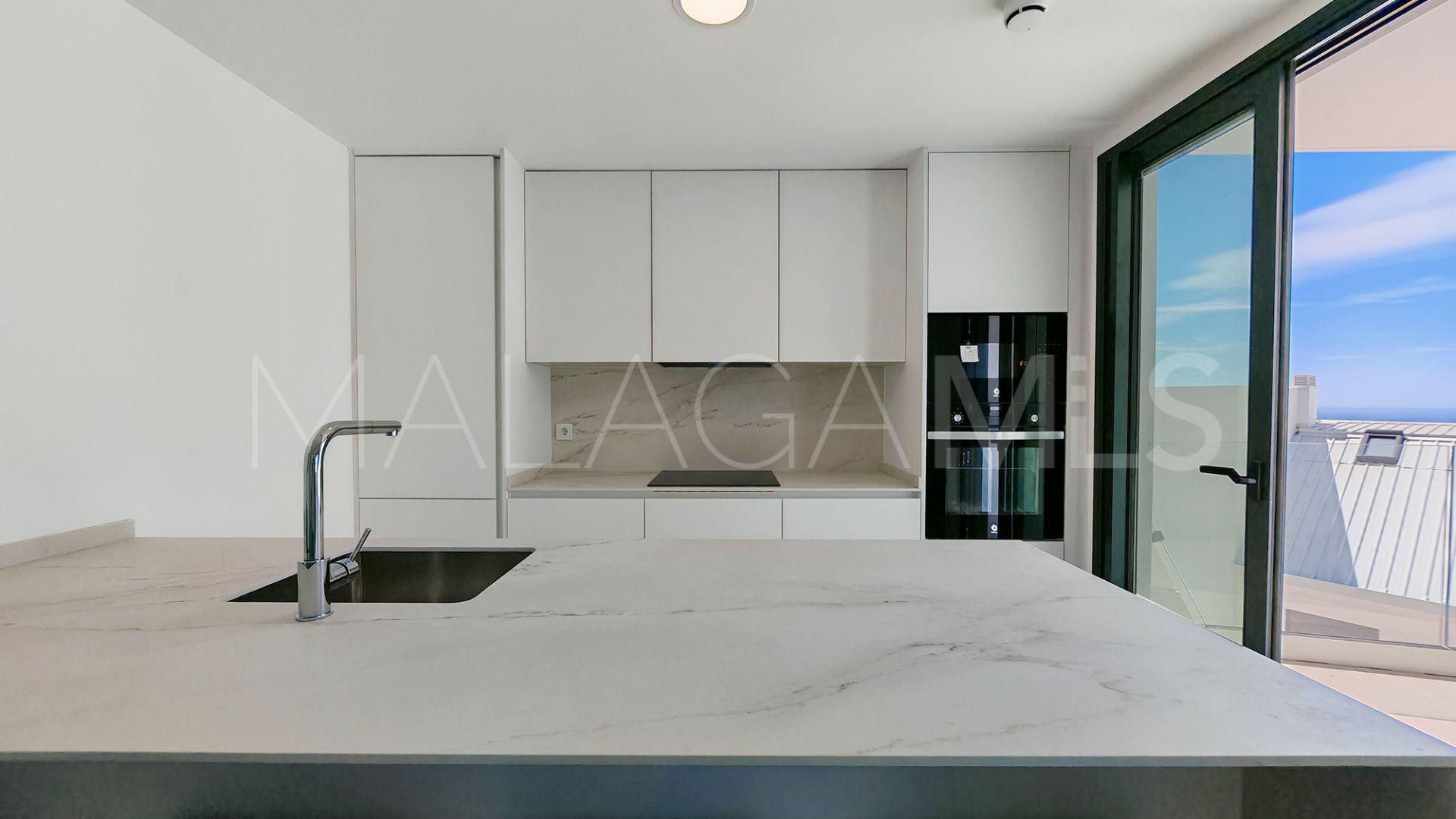 Apartamento a la venta in El Higueron with 3 bedrooms