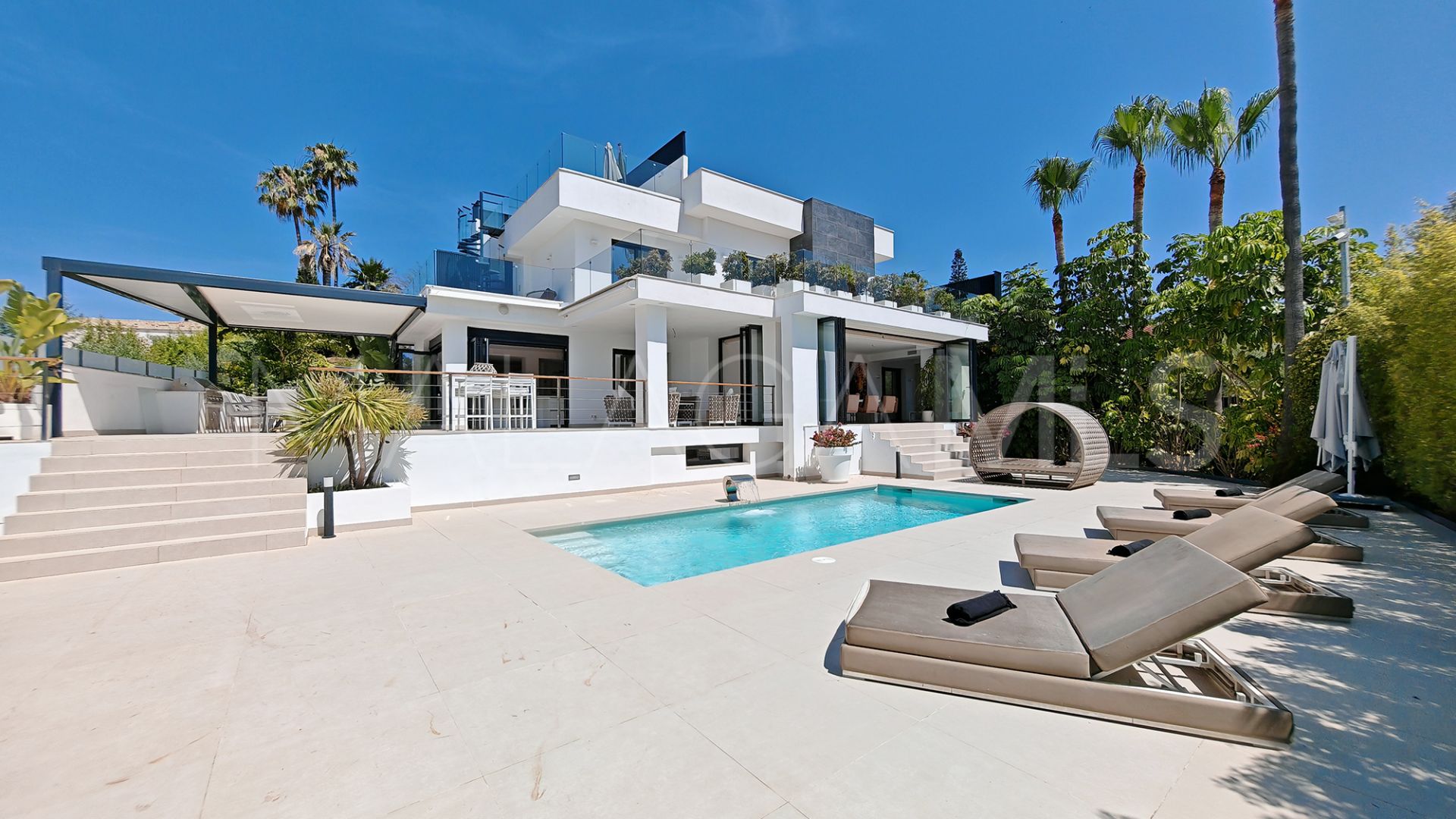 Villa for sale in El Rosario