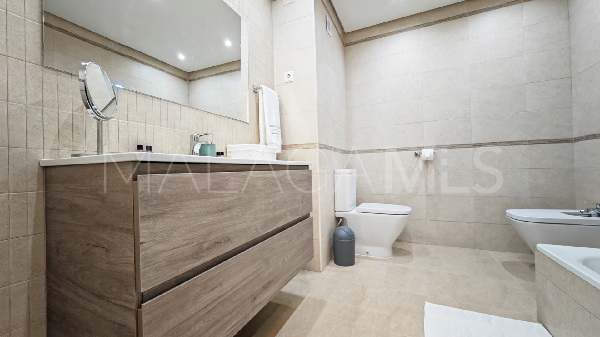 Puerto de Cabopino, apartamento with 2 bedrooms for sale
