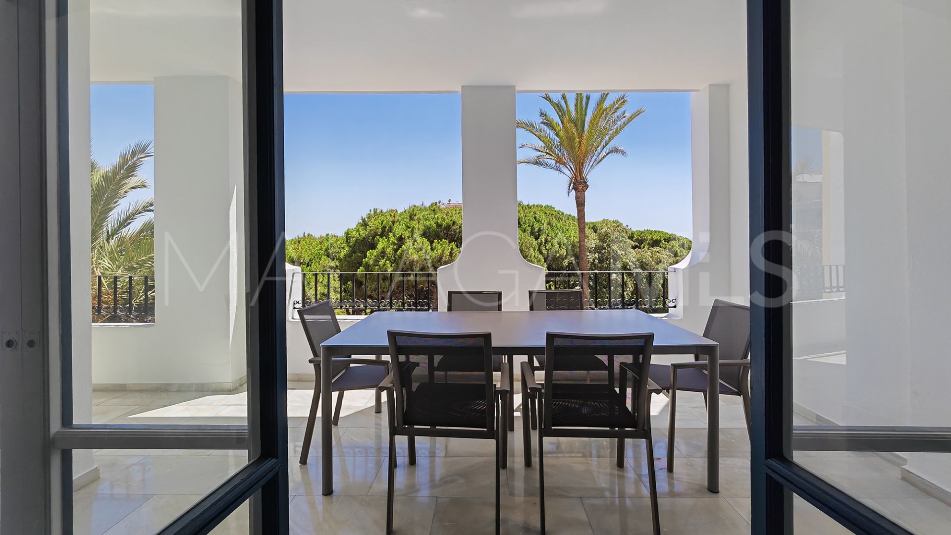Puerto de Cabopino, apartamento with 2 bedrooms for sale