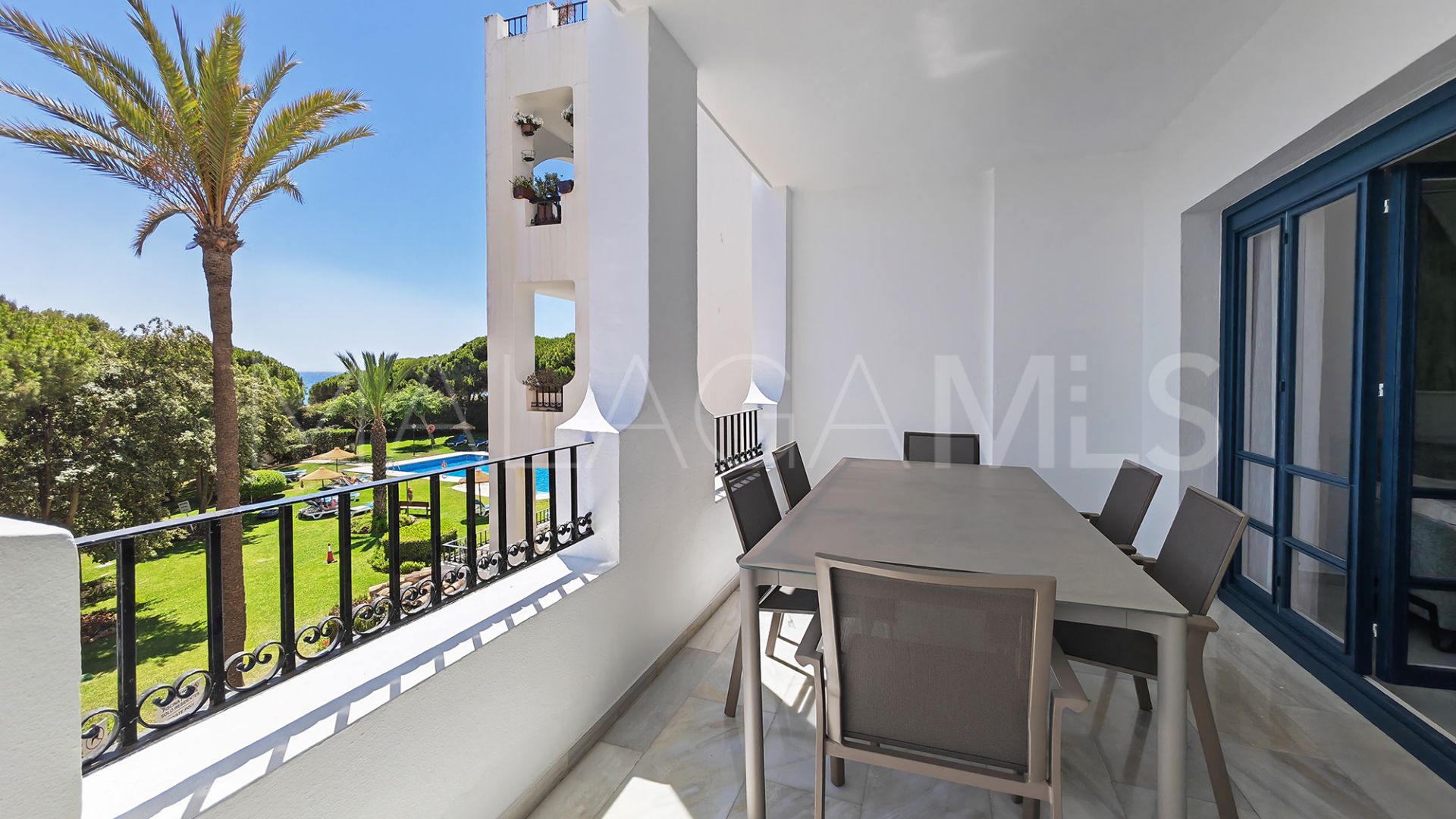 Puerto de Cabopino, apartamento with 2 bedrooms for sale