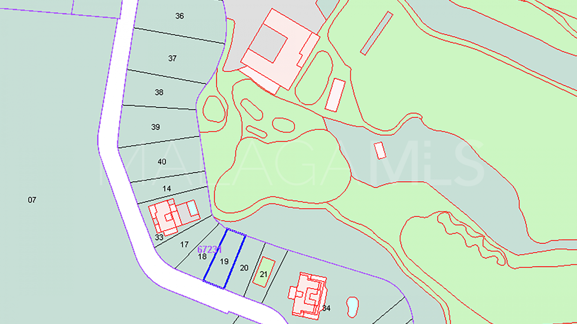 Parcela a la venta in Calanova Golf