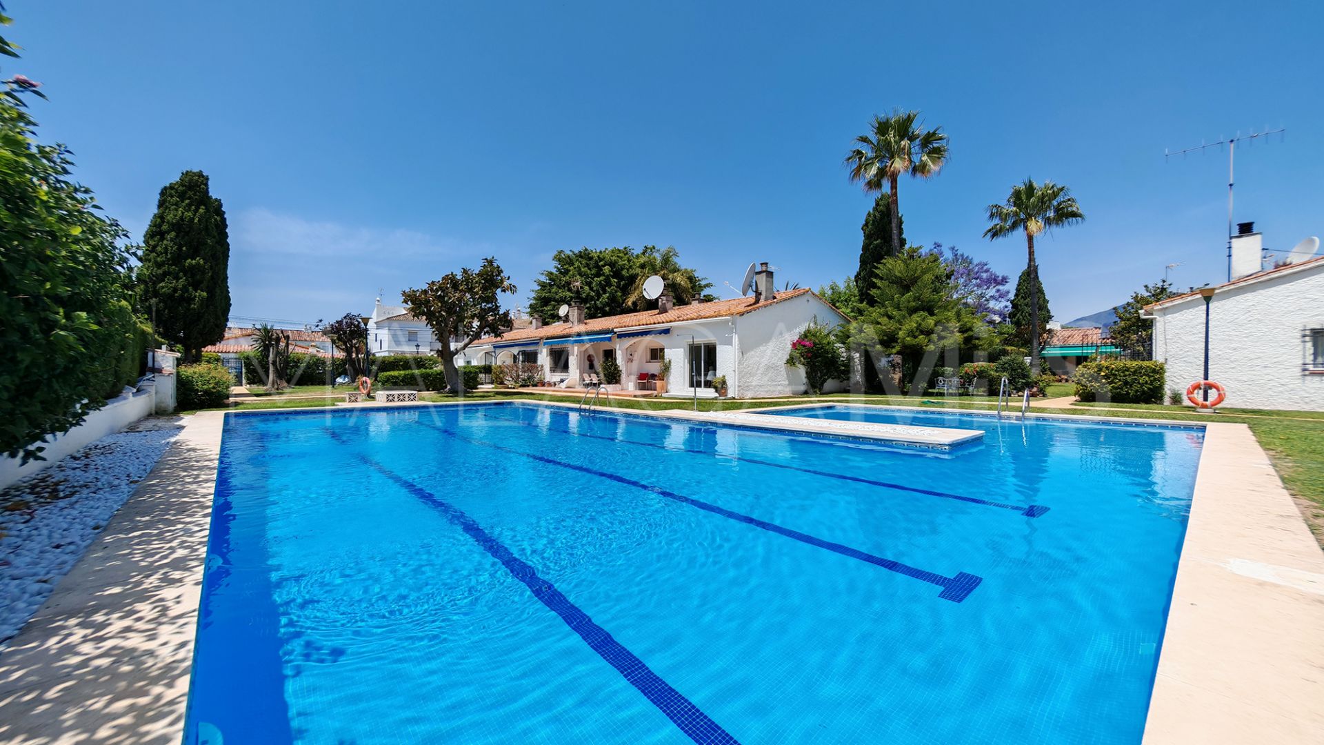 Buy bungalow de 2 bedrooms in Cortijo Blanco
