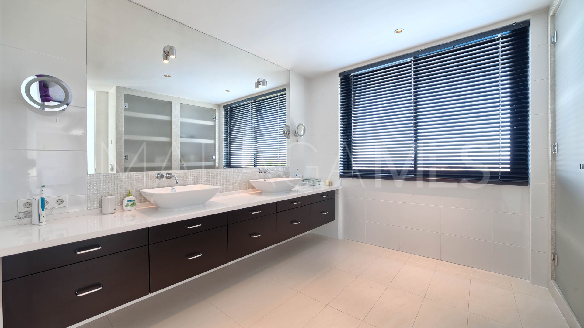 Villa for sale in Los Flamingos Golf