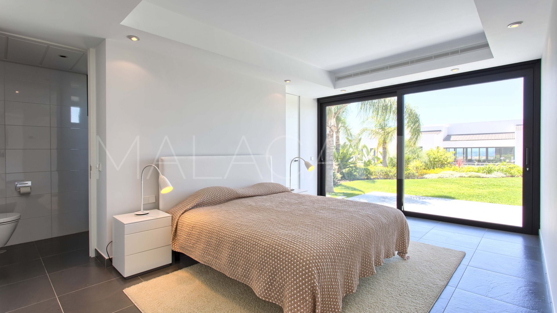 Villa for sale in Los Flamingos Golf