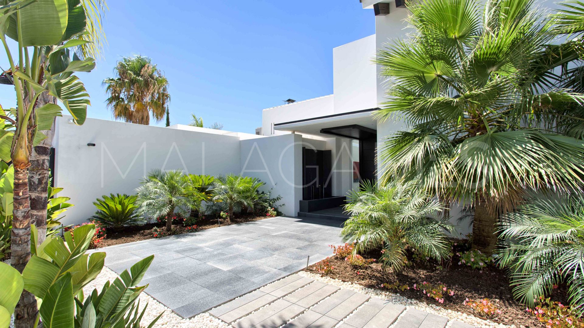 Villa for sale in Los Flamingos Golf