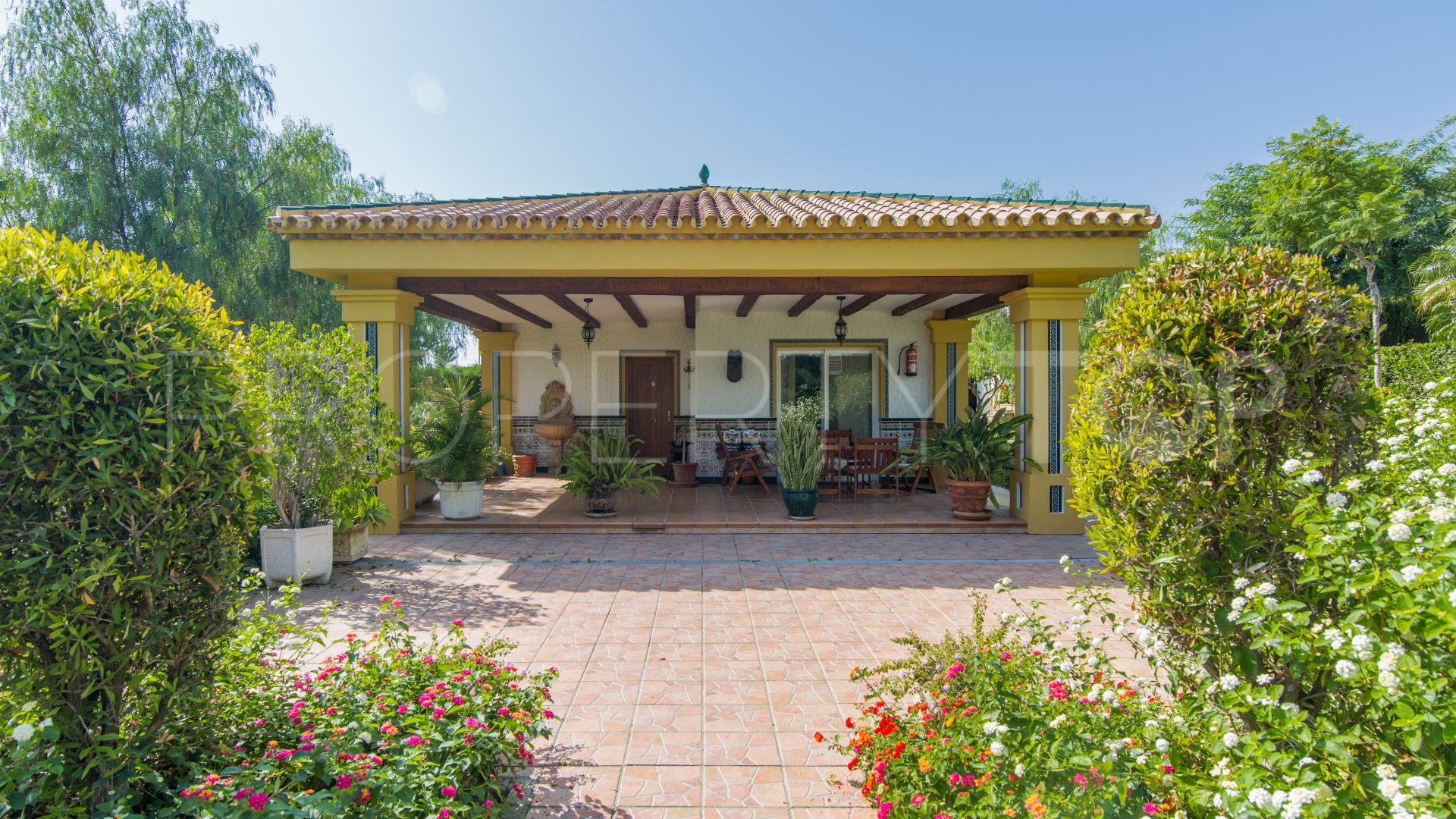 El Padron villa for sale