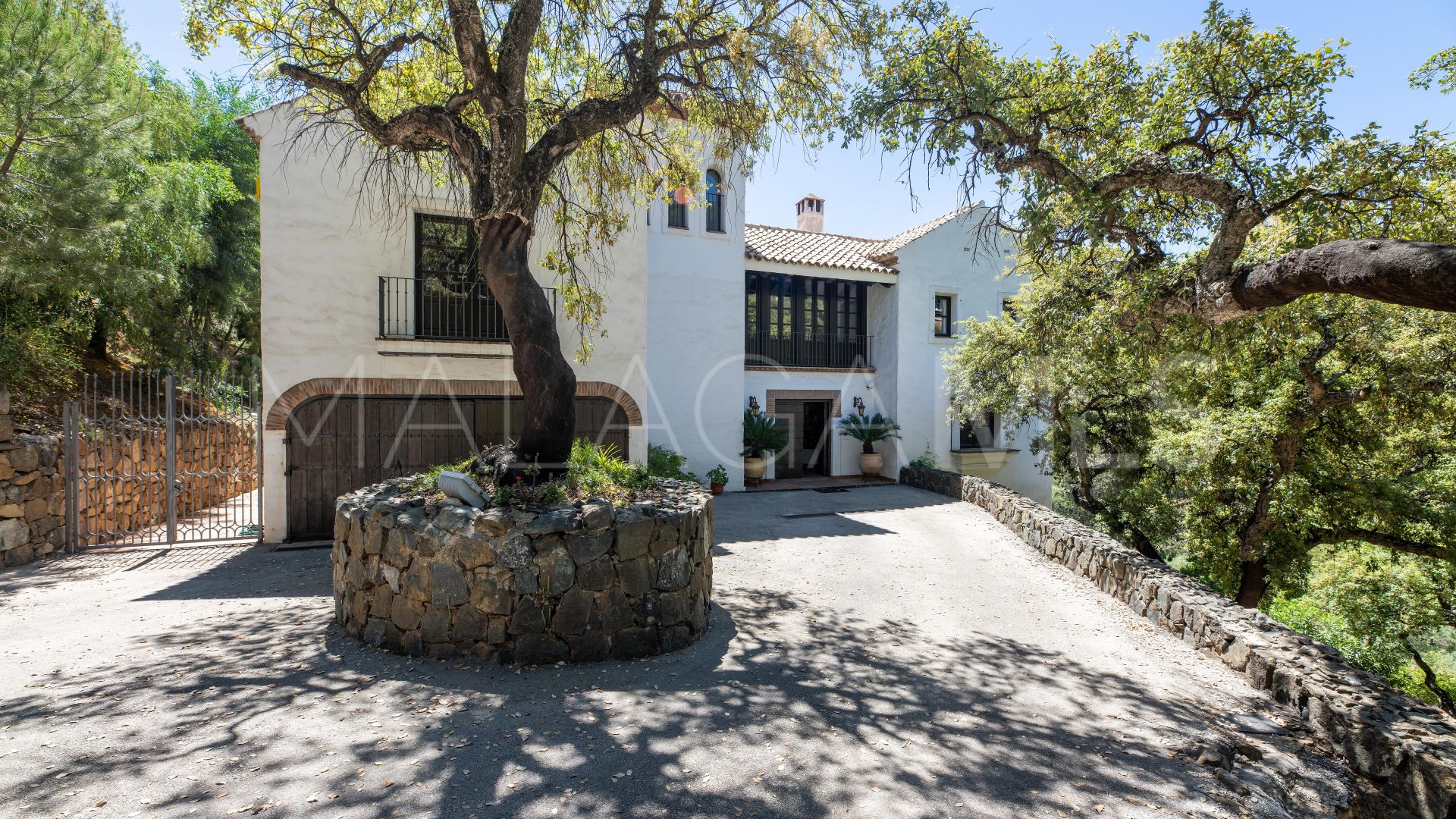 El Madroñal, villa de 7 bedrooms for sale