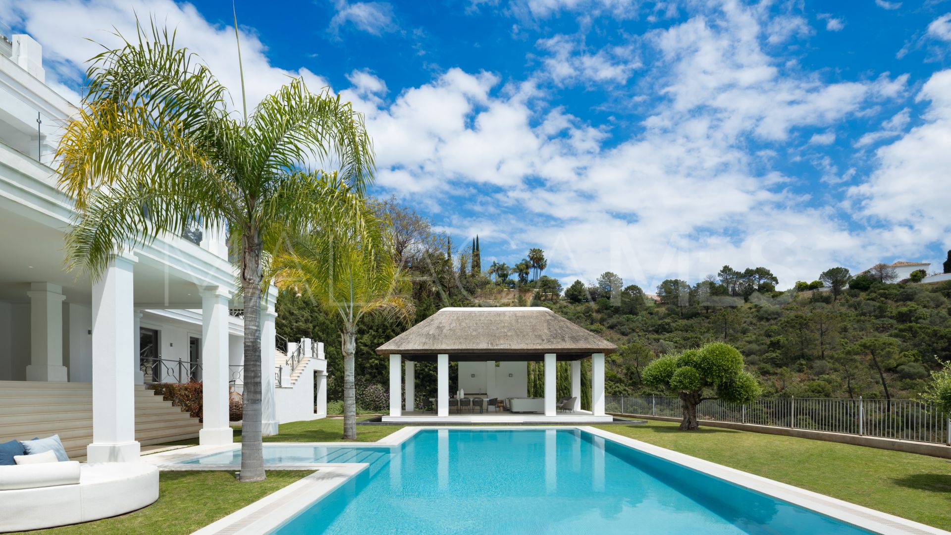 Villa for sale in El Madroñal