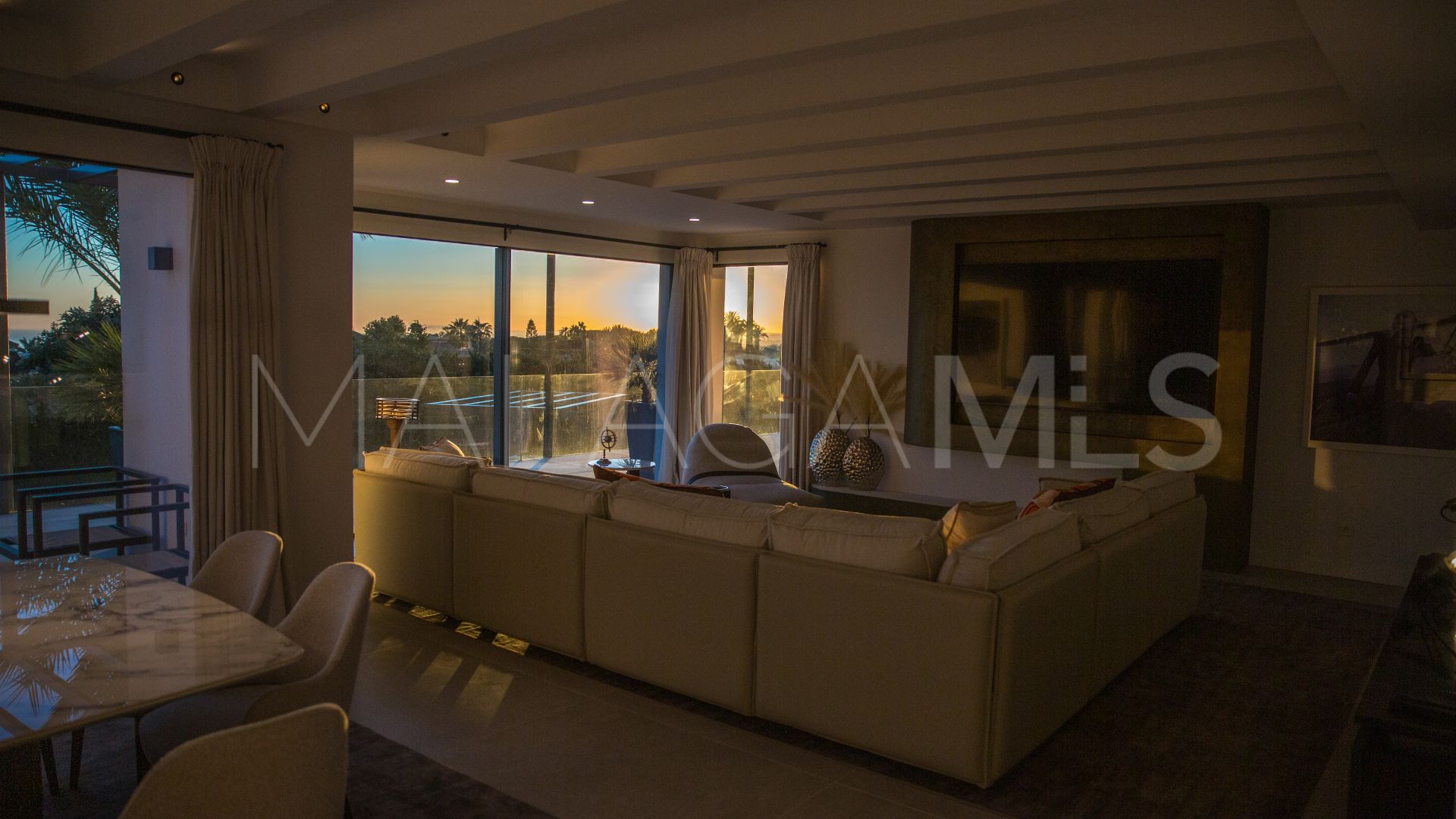 Nagüeles, villa for sale de 5 bedrooms