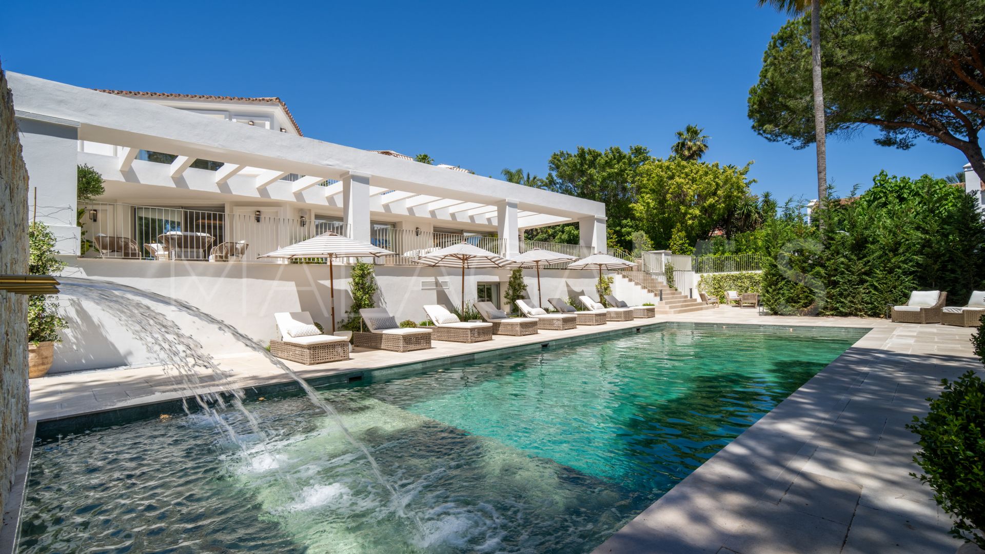 For sale 6 bedrooms villa in Rocio de Nagüeles