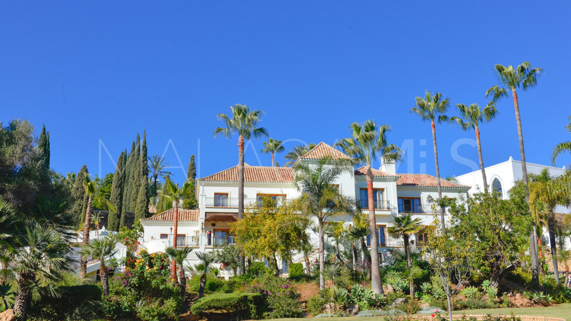 16 bedrooms Paraiso Alto villa for sale