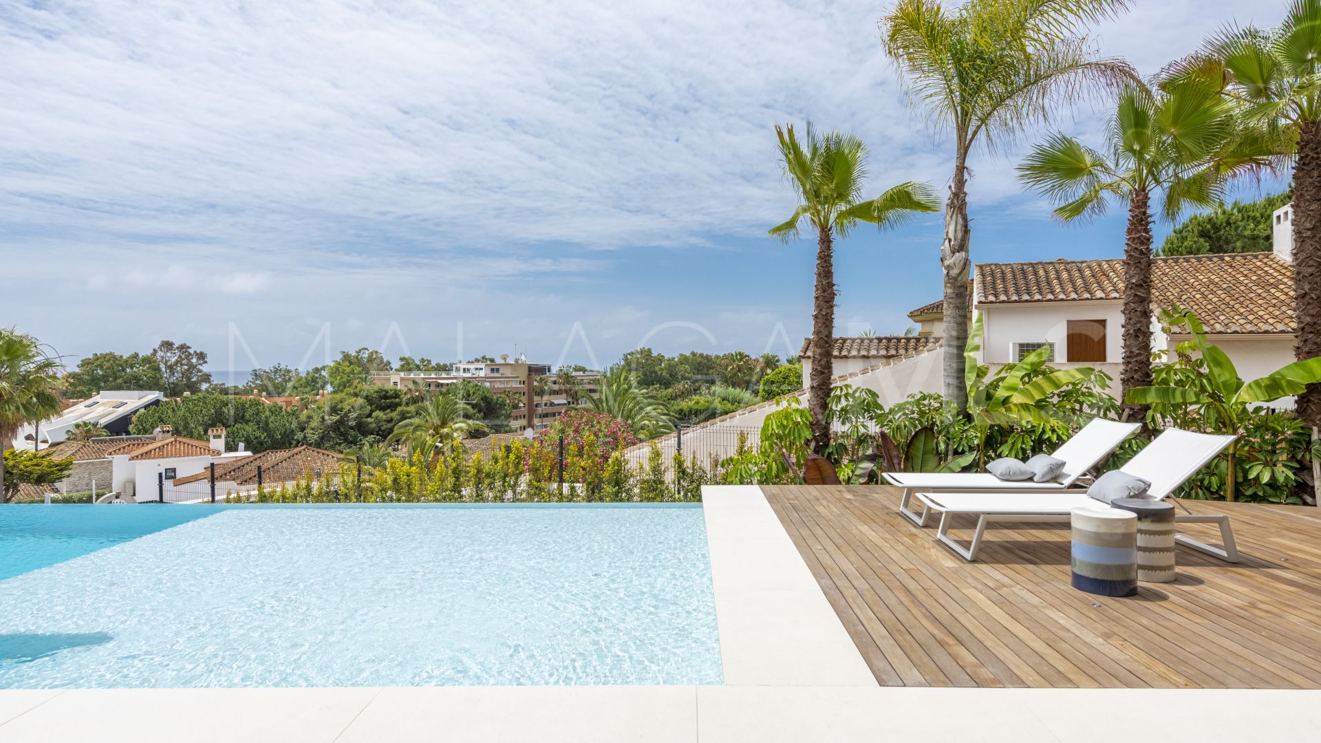 Buy villa in Carib Playa with 5 bedrooms