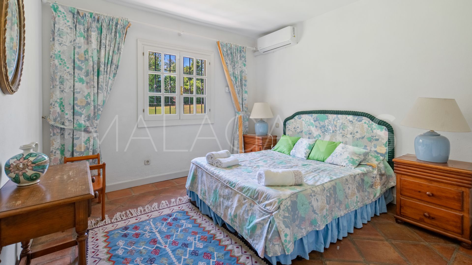 Villa for sale in Benahavis