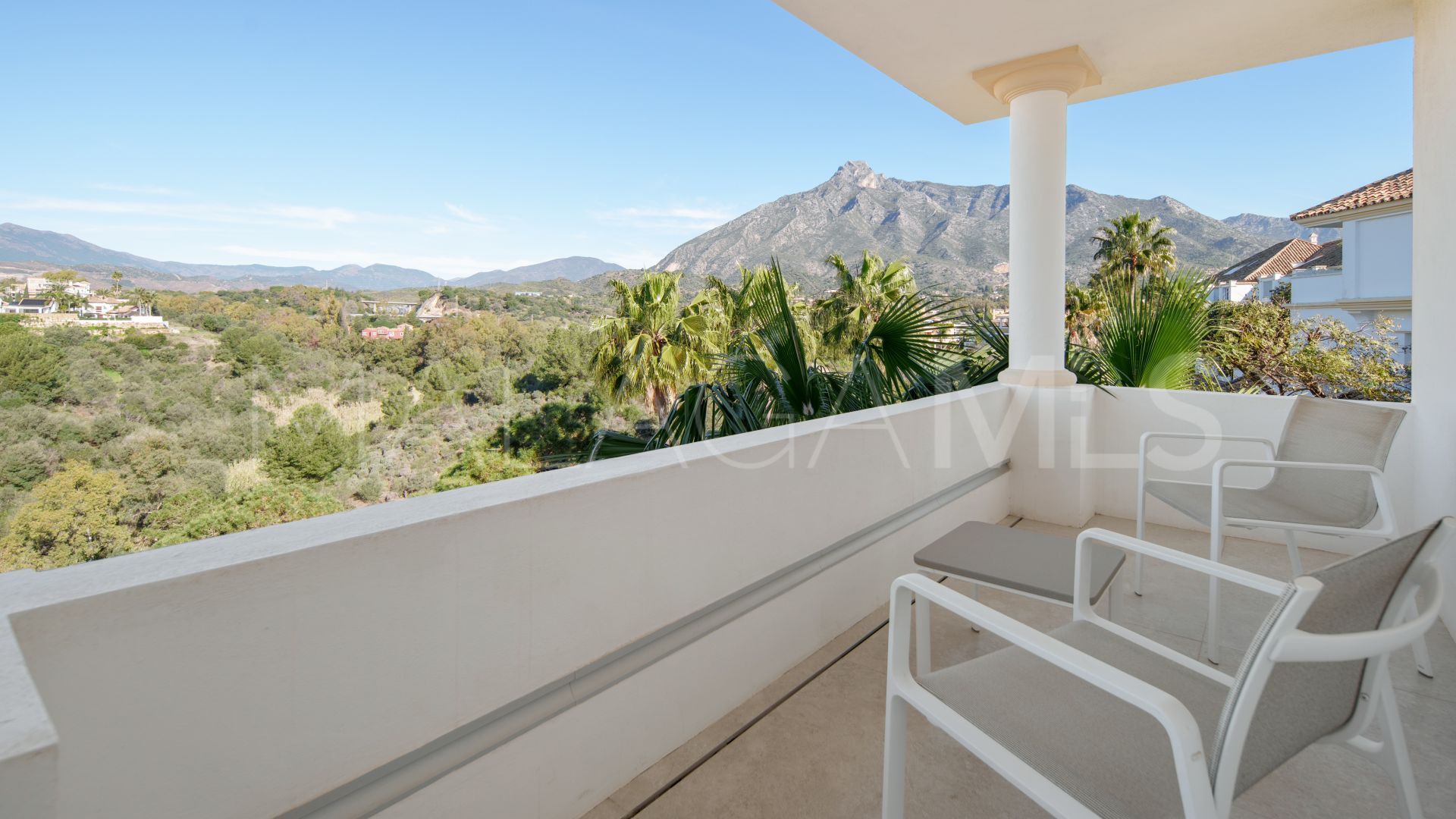 Zweistöckiges penthouse for sale in Monte Paraiso