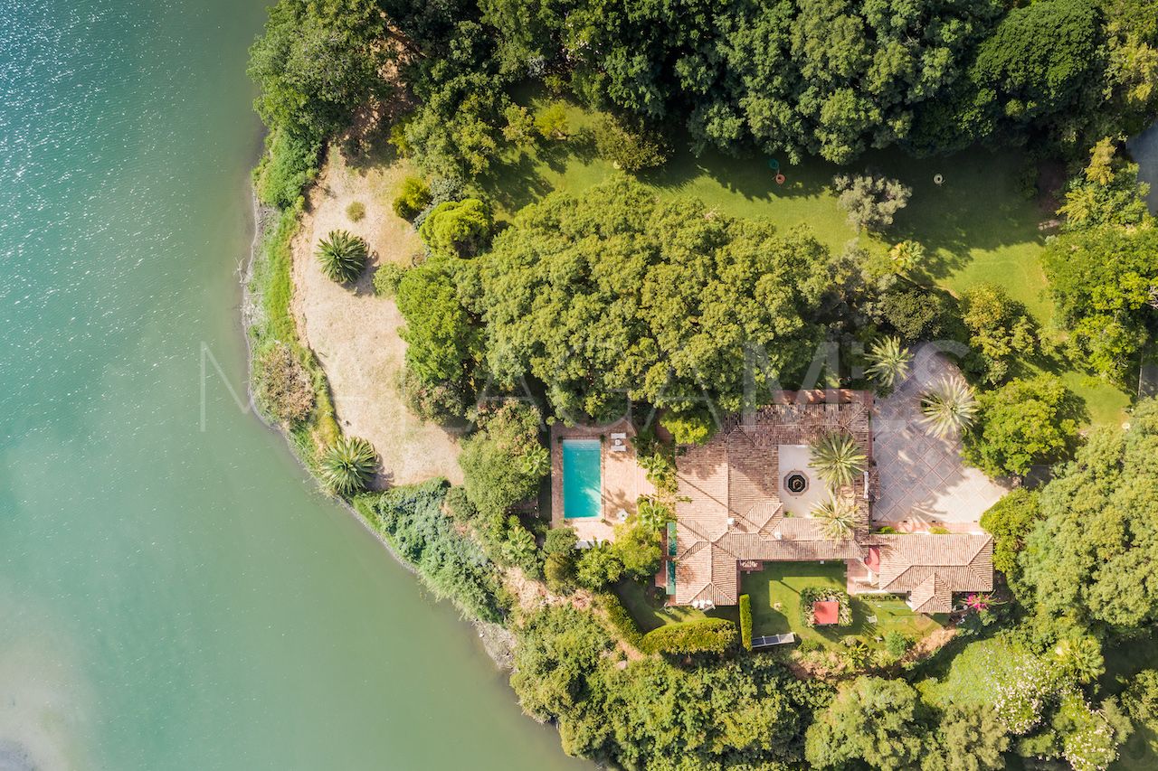 For sale 6 bedrooms villa in Benahavis