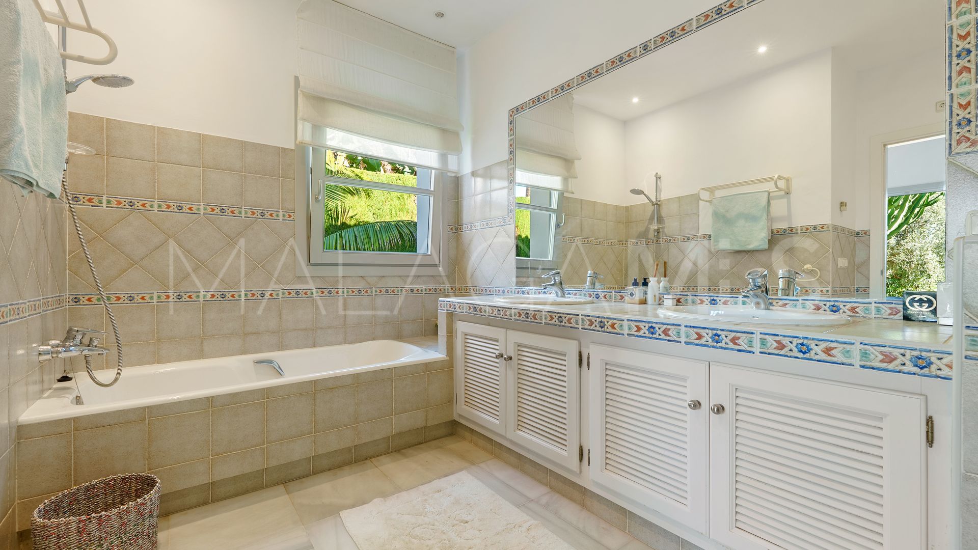 Villa for sale in Sierra Blanca