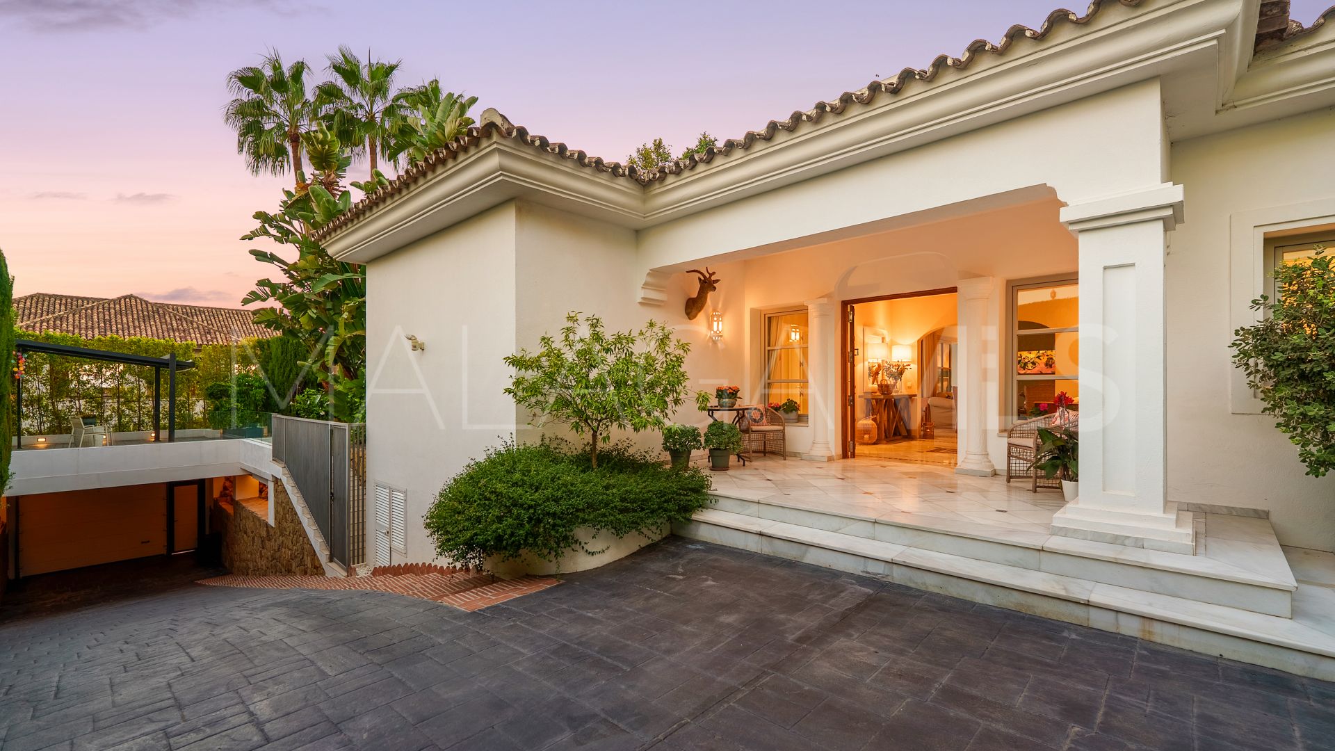 Villa for sale in Sierra Blanca