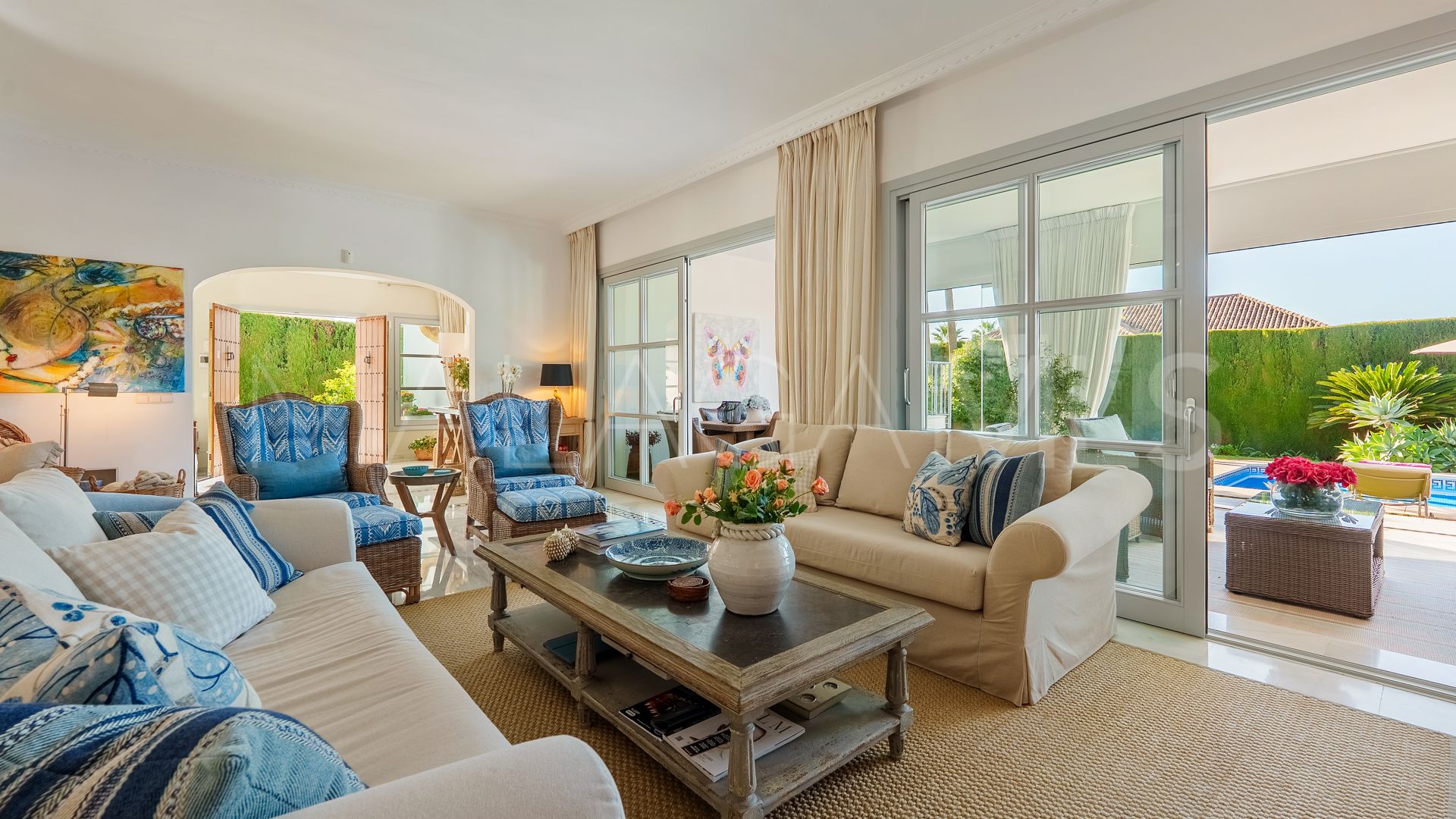 Villa for sale in Sierra Blanca