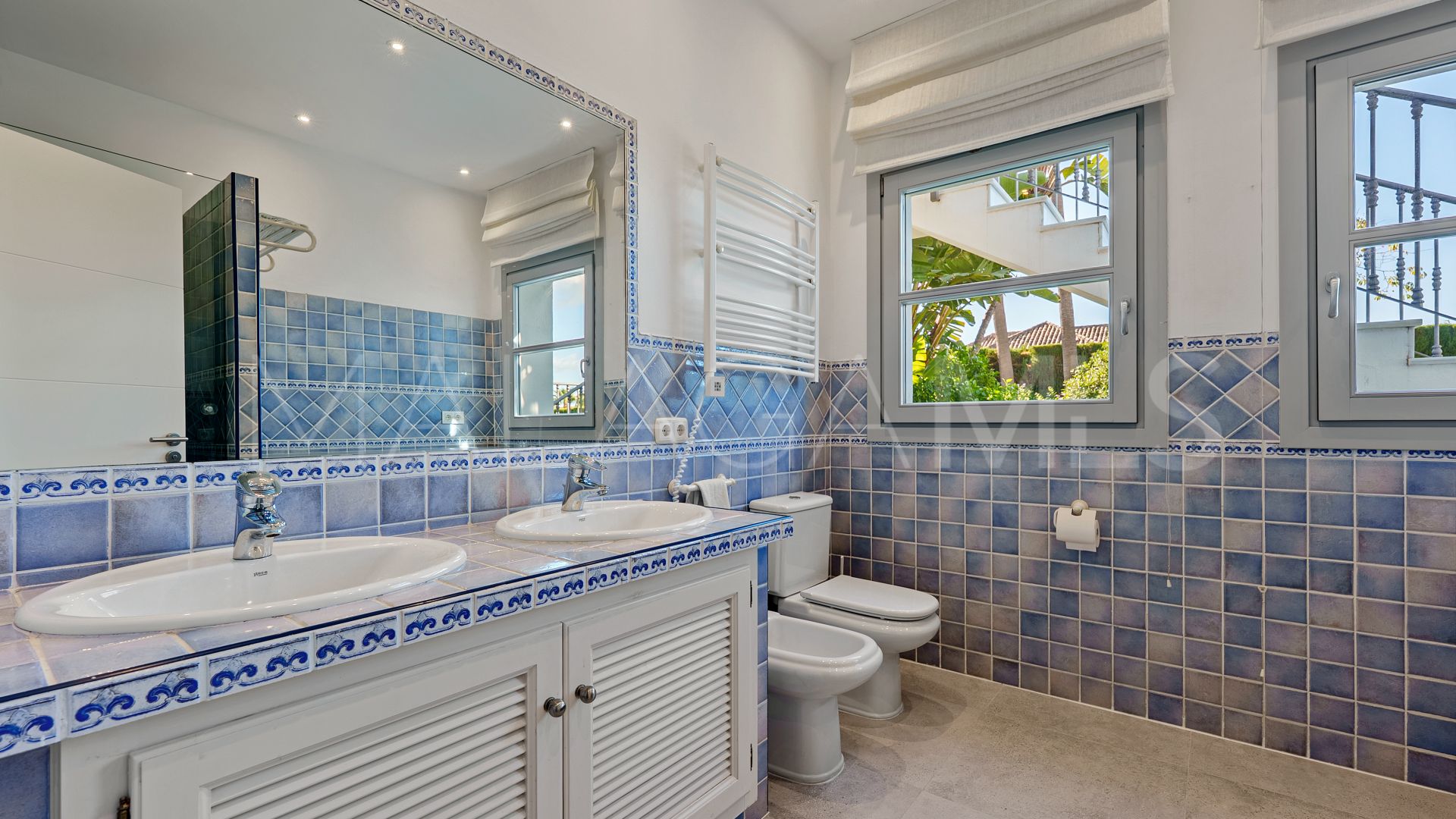 Villa for sale in Sierra Blanca