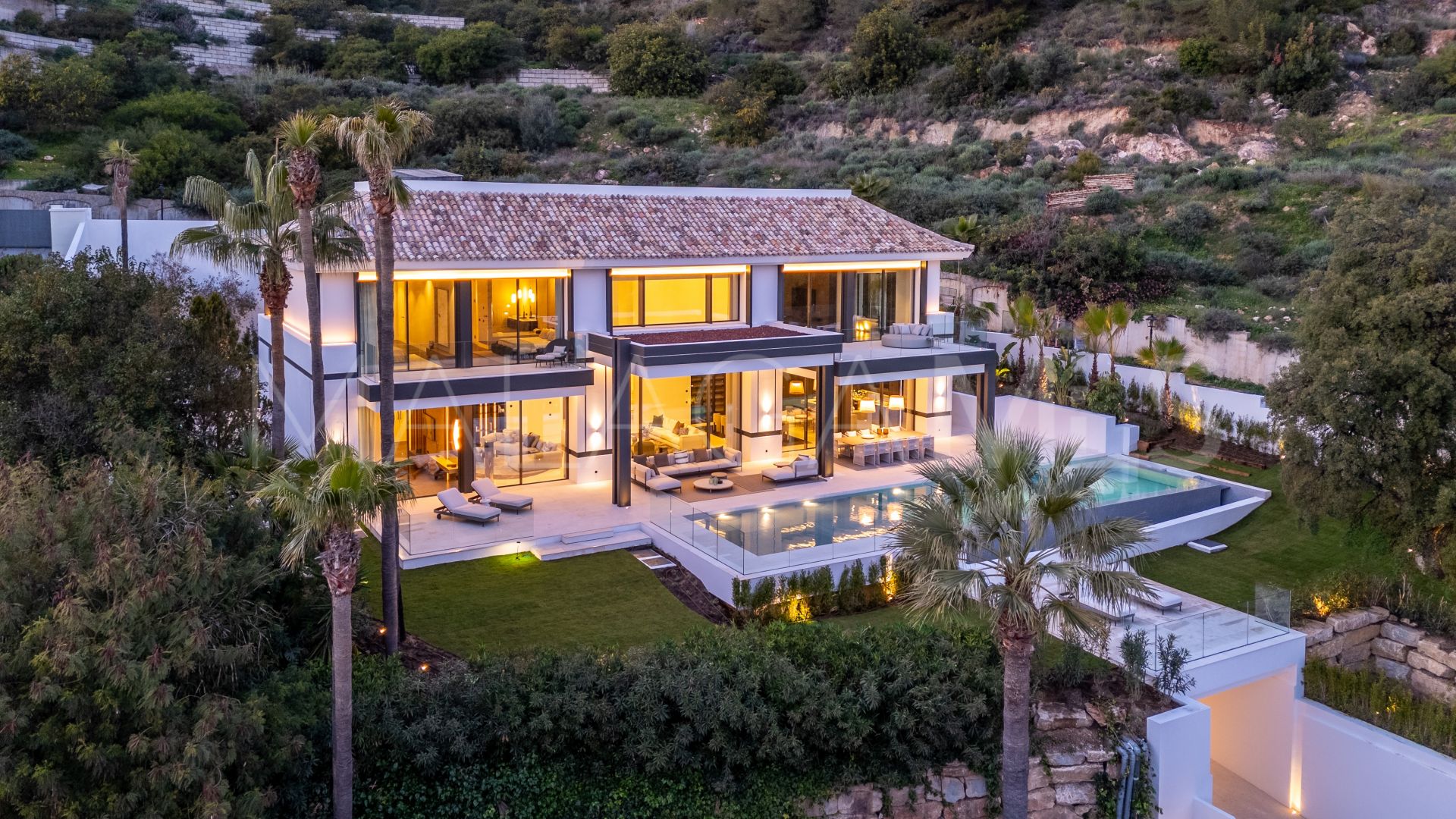 Cascada de Camojan villa for sale