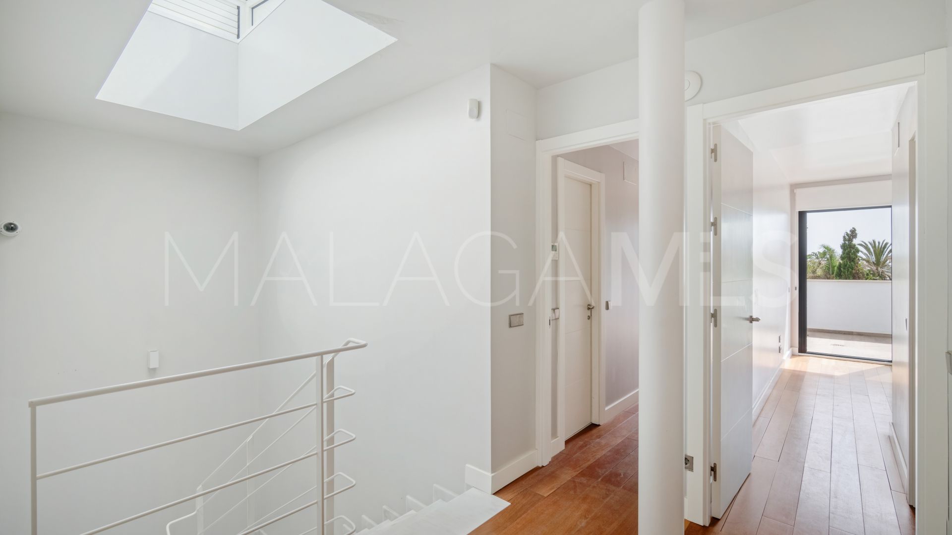 Villa de 5 bedrooms for sale in Marbesa