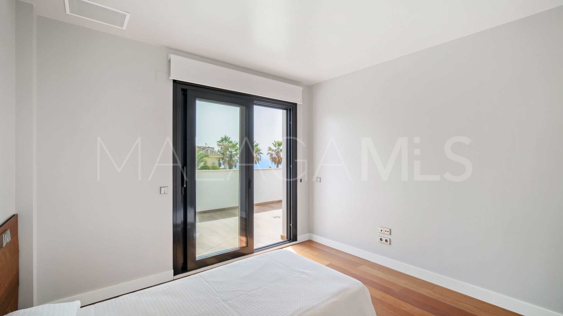 Villa de 5 bedrooms for sale in Marbesa