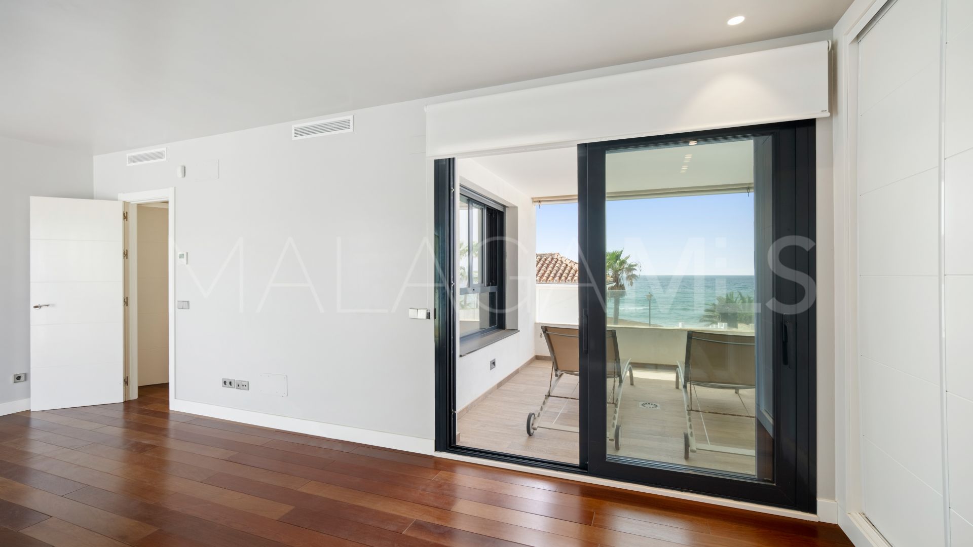 Villa de 5 bedrooms for sale in Marbesa